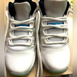 Jordan 11 Retro Low Legend Blue